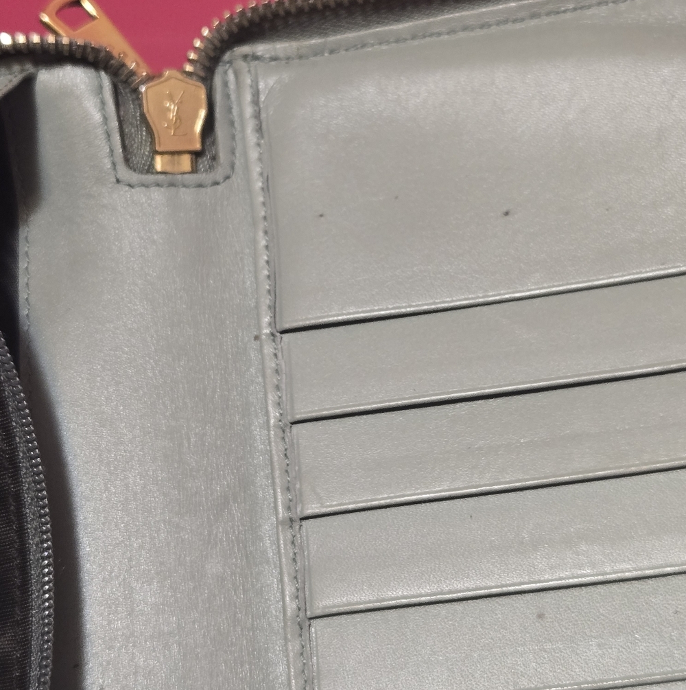GUC Yves Saint Laurent Olive Green Patent Leather Ziparound Continental Wallet - Picture 14 of 15